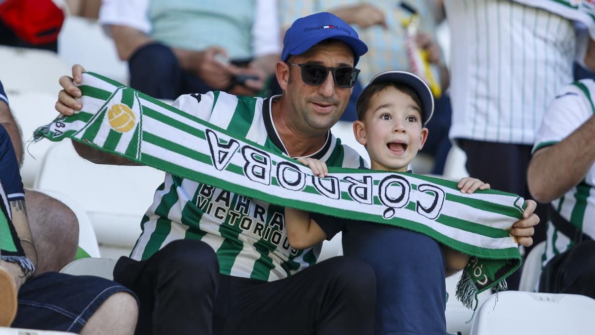 Grada Blanquiverde del Córdoba CF - Sporting de Gijón