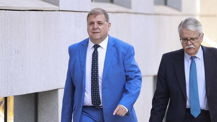 El ex jefe de gabinete de Pedro Sánchez en el PSOE  pide al juez que le devuelva su móvil tras ser clonado