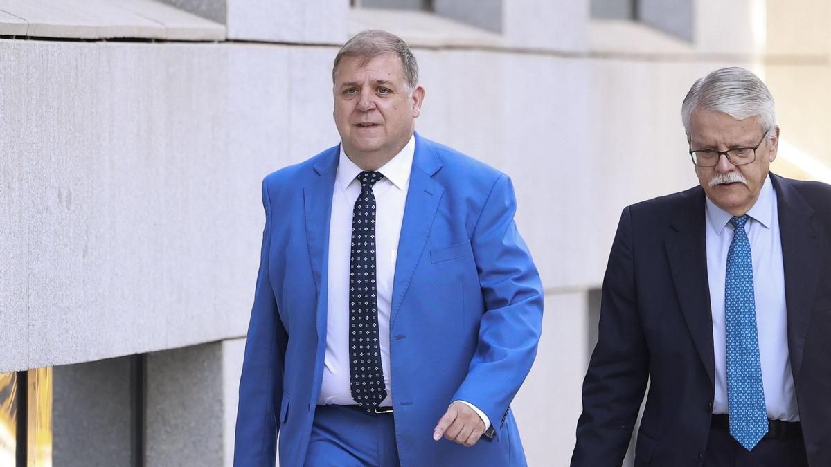 El ex jefe de gabinete de Pedro Sánchez en el PSOE  pide al juez que le devuelva su móvil tras ser clonado