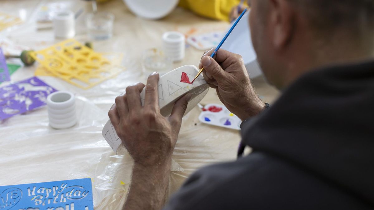 3 Taller del proyecto 'Barrios' del CAAM en el Hospital Juan Carlos I   Diciembre 2025   (12)