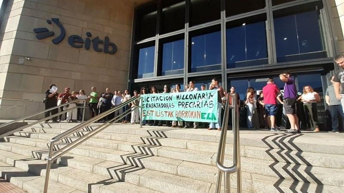 Las estilistas de la televisión vasca exigen mejoras salariales a la subcontrata: "Somos trabajadoras de ETB sin serlo"
