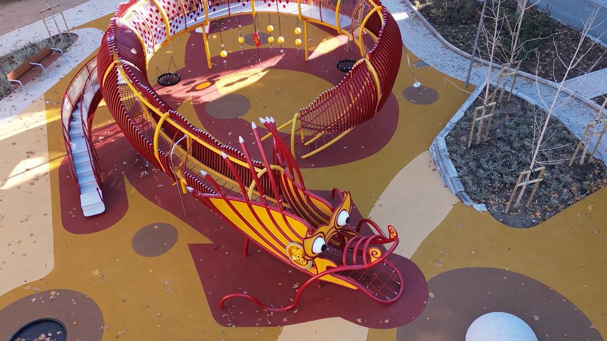 Usera estrena un transformador eje peatonal diseñado para convertir el distrito en el Chinatown de Madrid