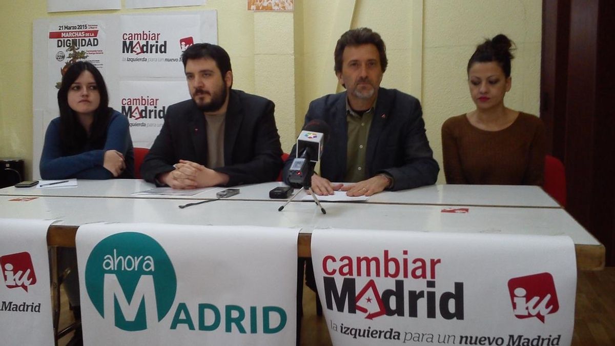 La dirigente de la UJCE Rosa Valiente; el secretario general del PCM, Álvaro Aguilera; el candidato de IU al Ayuntamiento de Madrid, Mauricio Valiente; y la concejal de IU en Rivas, Sira Rego. / Europa Press