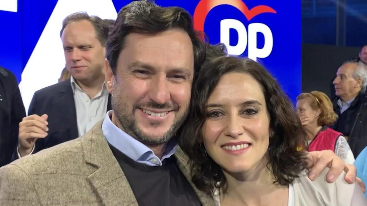 El CEO de Planifica Madrid, Pedro Corbalán, en una imagen en un acto de campaña junto a Ayuso colgada en su perfil de Instagram en 2024.