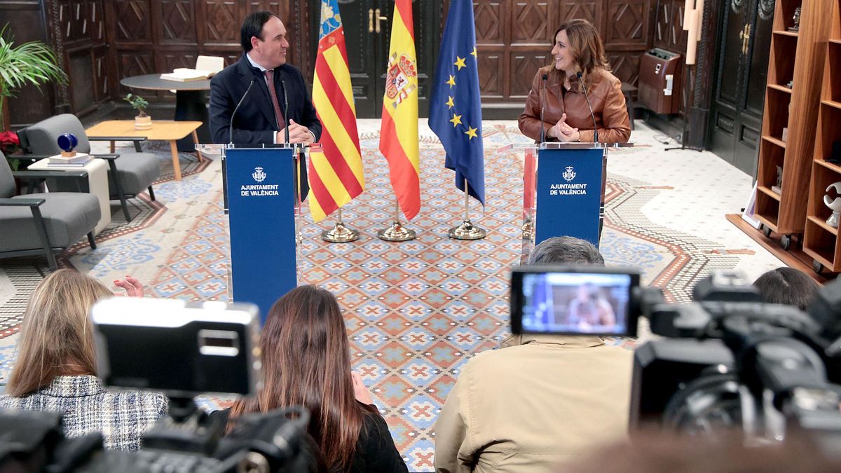 Catalá y Pérez Llorca escenifican sintonía y alejan la idea de un congreso del PPCV a corto plazo como pide Camps