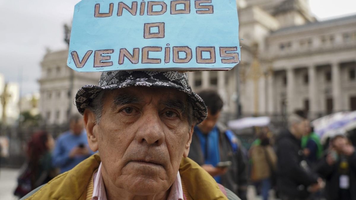 El miércoles y jueves el Congreso fue protagonista de una serie de iniciativas contrarias al Gobierno que activaron distintas protestas callejeras: jubilados, personas con discapacidad, médicos del Garrahan, universitarios y estatales.
