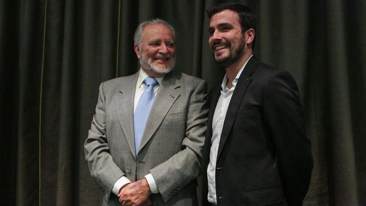 Julio Anguita: "Malditas siglas que impiden que haya unidad"