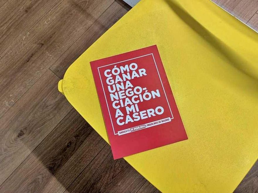 Uno de los folletos que se reparten en las asambleas de bienvenida del Sindicato de Inquilinas