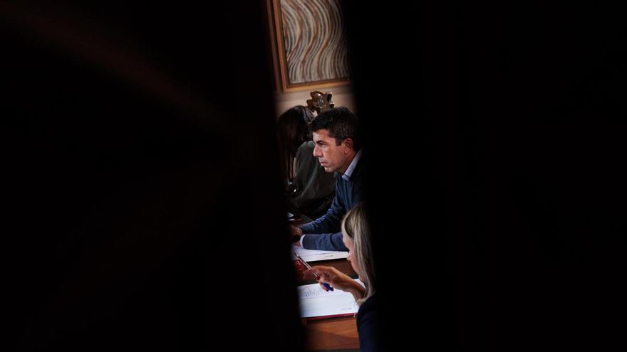 Mazón intenta reescribir su agenda de las horas clave del día de la DANA