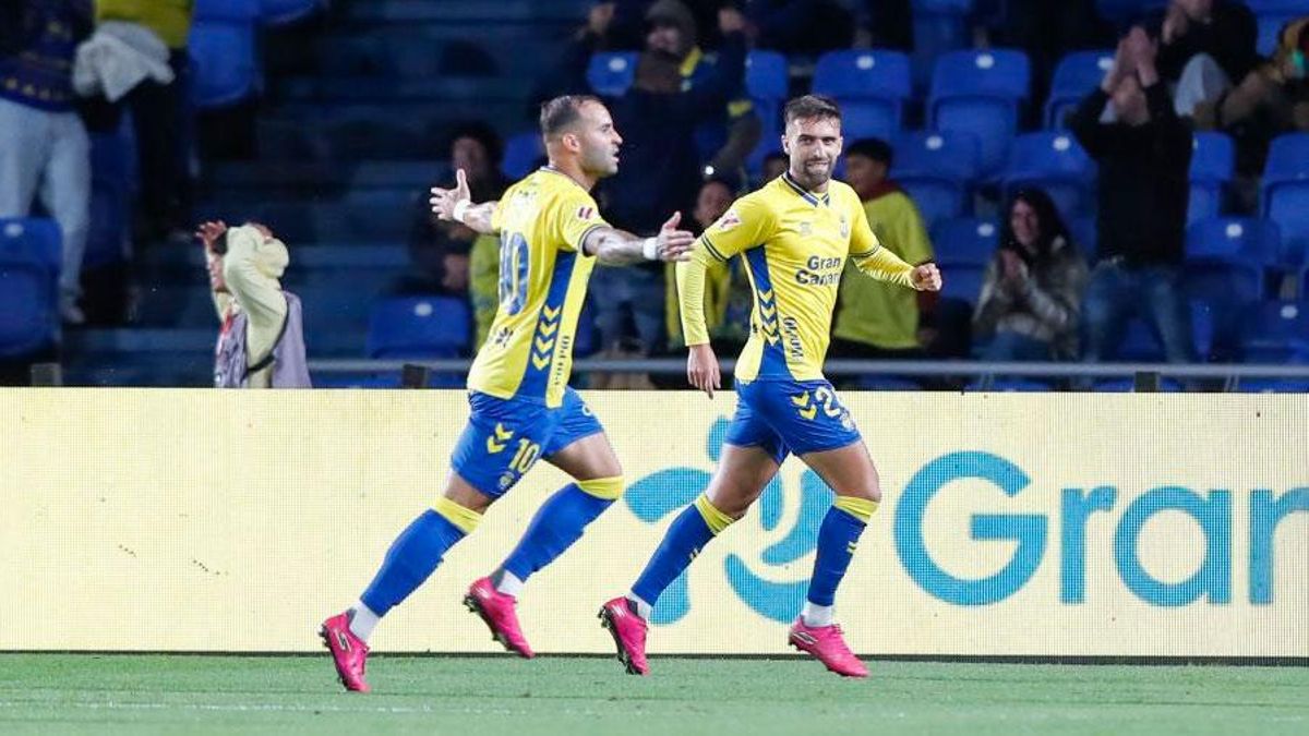 Las Palmas acalla las dudas con una goleada
