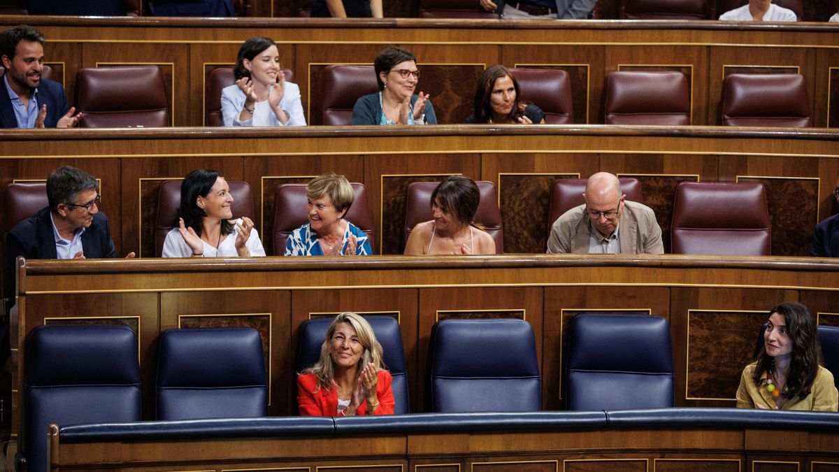 La vicepresidenta segunda y ministra de Trabajo y Economía Social, Yolanda Díaz (i) y la ministra de Justicia, Pilar Llop (d).