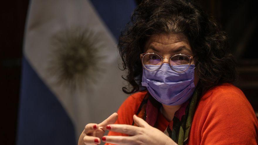 La ministra argentina de Salud, Carla Vizzotti, mantiene hoy un encuentro con medios de comunicación, en Buenos Aires (Argentina). EFE/Juan Ignacio Roncoroni