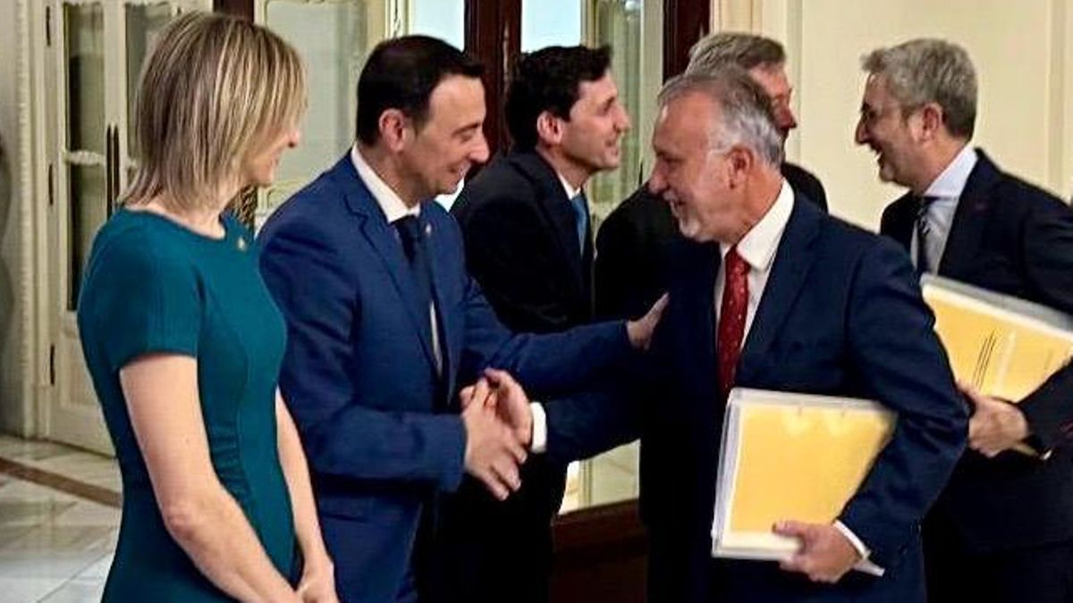 Los puertos, aeropuertos y la gestión de las pensiones: las piedras en el camino para completar las transferencias a Euskadi