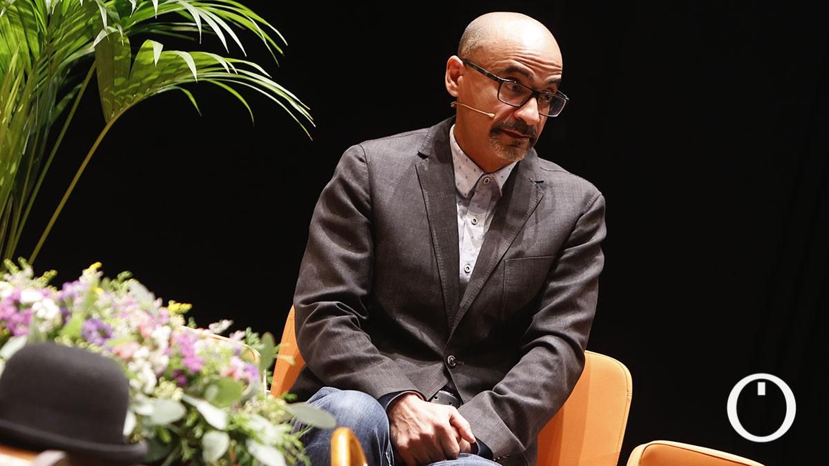 Junot Díaz, en la inauguración de Cosmopoética 2025 en el Teatro Góngora