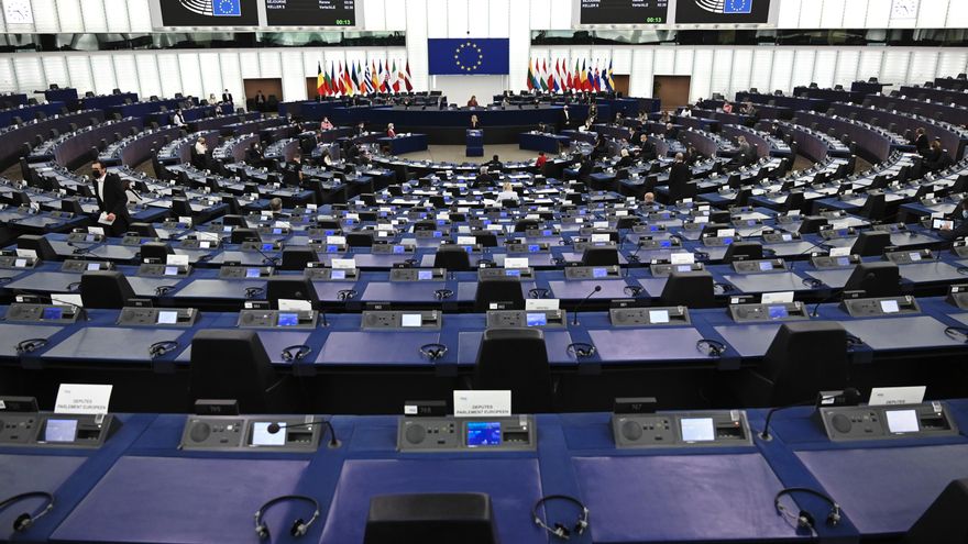 La Eurocámara pide analizar si la ley de interinos en España ataja la temporalidad en el sector público