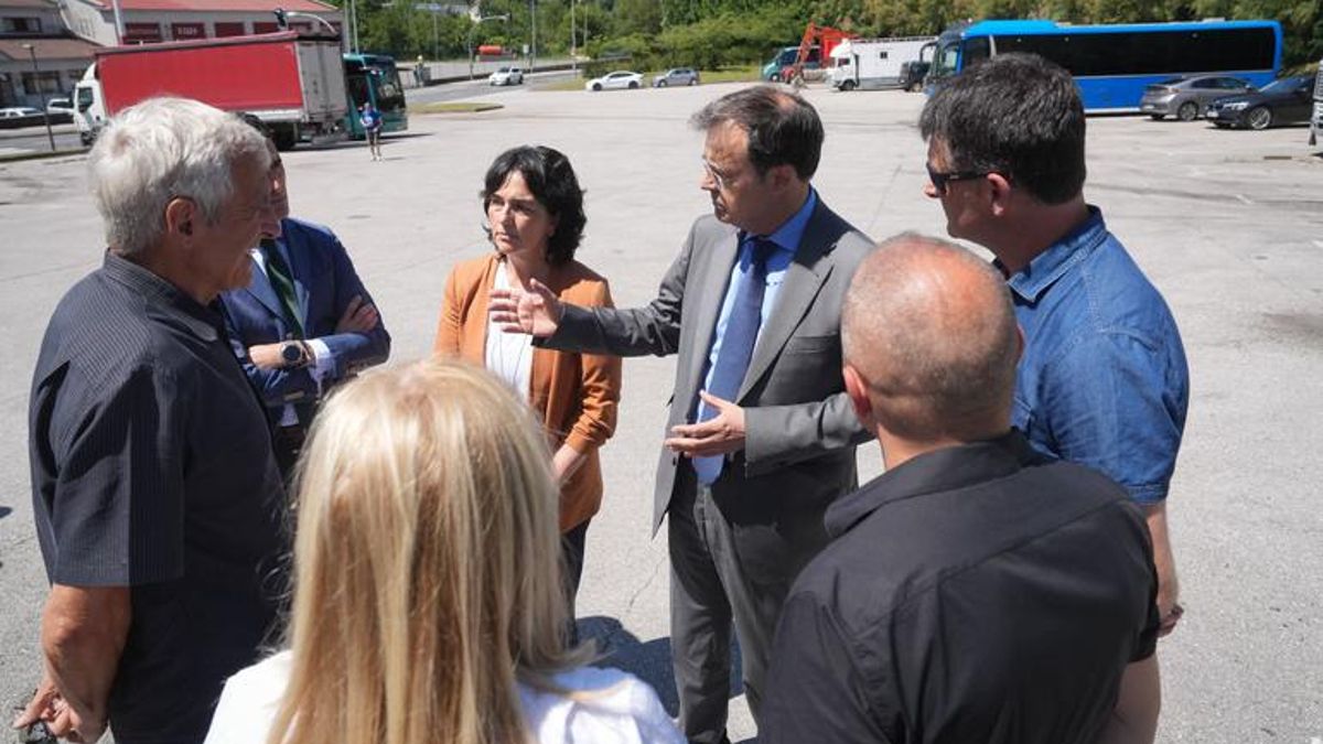 Visita al solar del futuro hospital de Tolosa