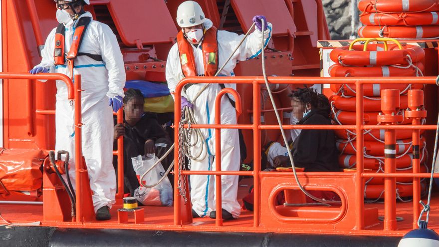Un tercer cayuco con 138 personas a bordo eleva a 244 las llegadas a Canarias el fin de semana
