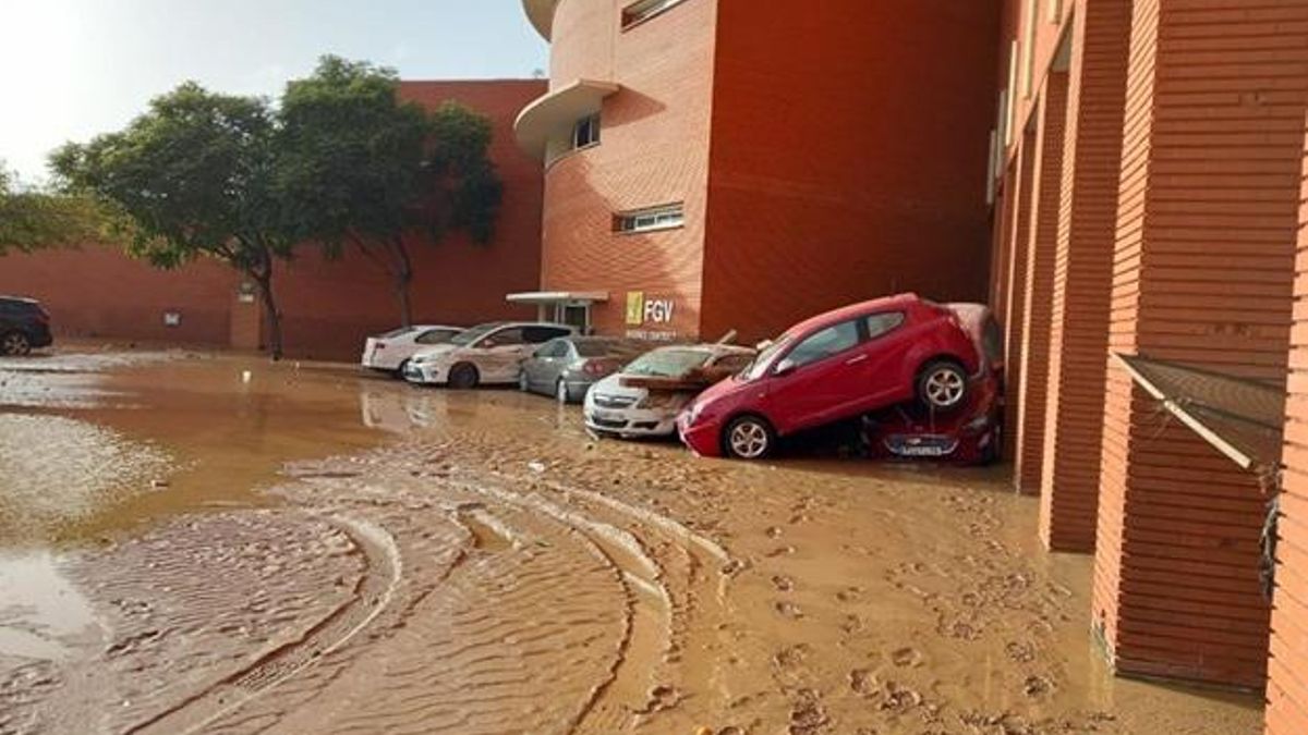 La fuerza del agua destrozó el centro de mando de Ferrocarrils de la Generalitat.