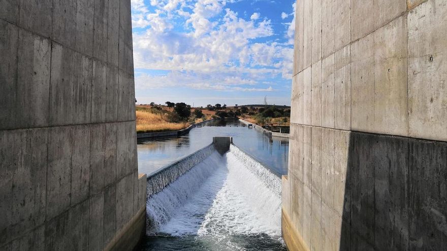 El regadío de Tierra de Barros, la ampliación de Barajas y los 30 grados en enero