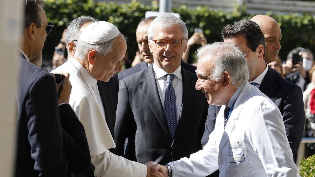 Concluye con éxito la operación al Papa para extirparle un nódulo del pulmón