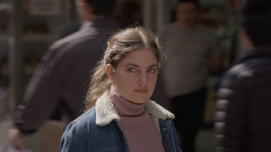 El deseo del otro, movimientos extraños