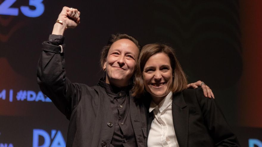 Carla Simón (d) admite la influencia en su cine de Céline Sciamma durante el acto celebrado en el festival D'A de Barcelona