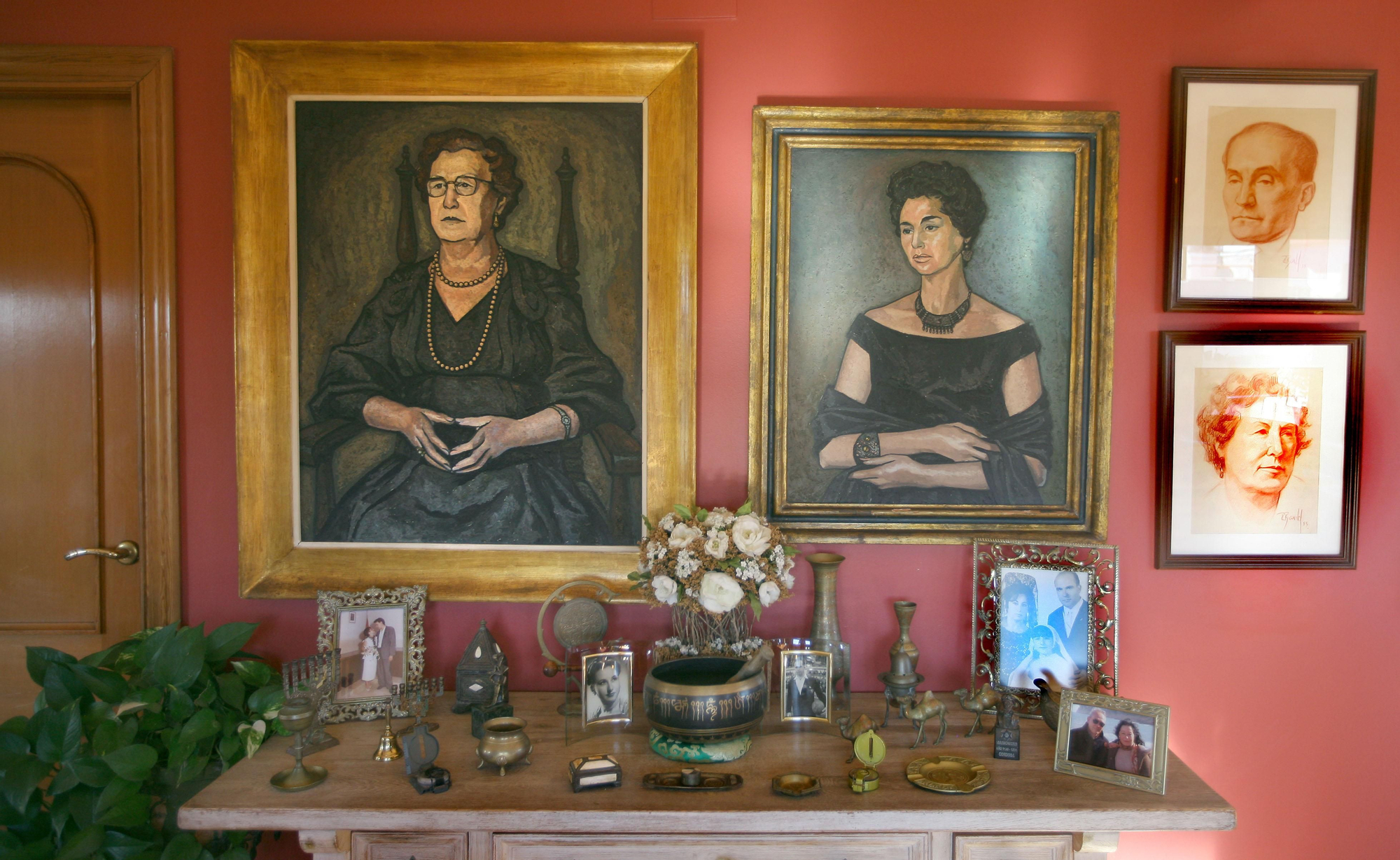 Retratos familiares del pintor Ricardo Bastid.