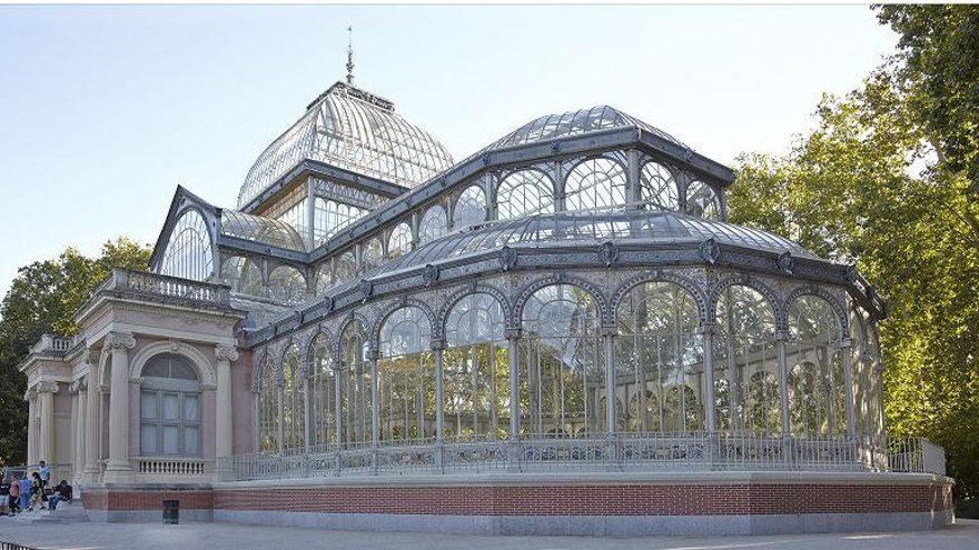 Almeida pide a Iceta la cesión del Palacio de Cristal para recrear el antiguo invernadero y albergar actividades itinerantes