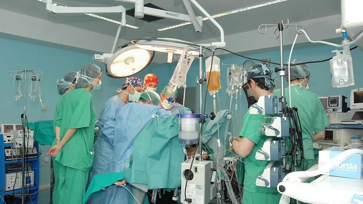 Valdecilla extrae y trasplanta con éxito cuatro órganos de un donante en asistolia por primera vez en España