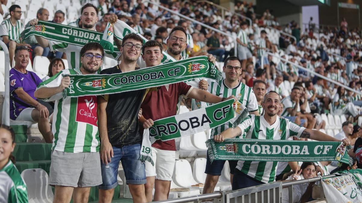 Grada Blanquiverde del Córdoba CF - Granada CF