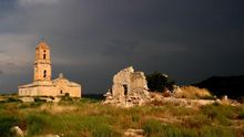 Restos del Poble Vell de Corbera de Ebro, que sufrió intensos bombaredeos durante la Guerra Civil española. COMEBE
