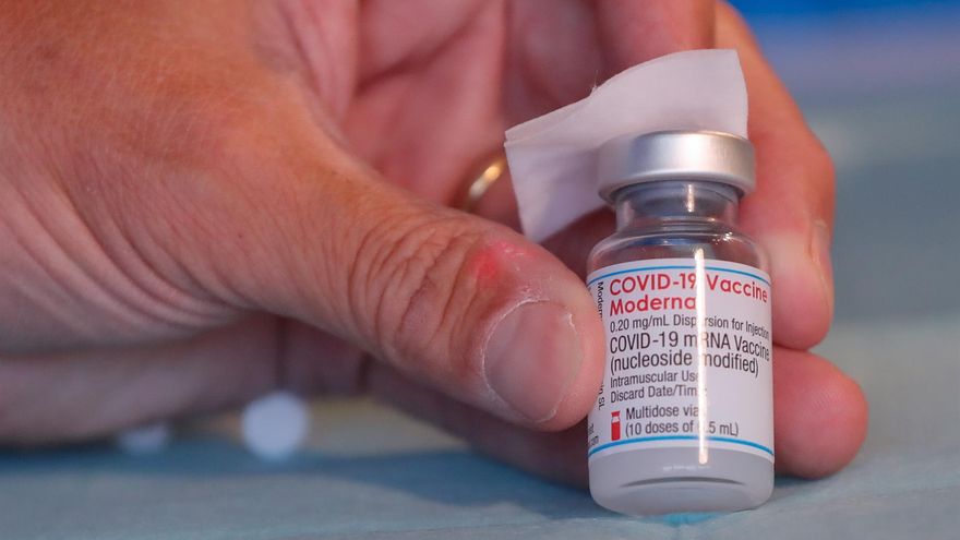 Moderna inicia los ensayos clínicos de la vacuna contra la variante ómicron
