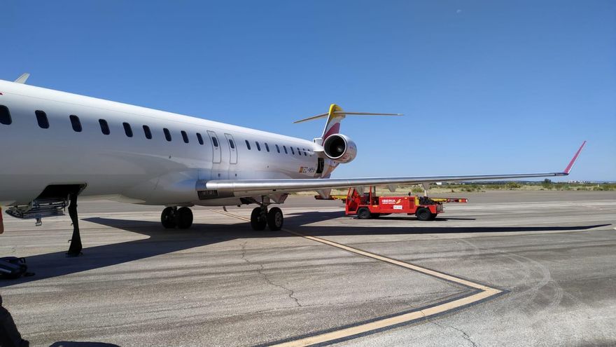 Air Nostrum canceló el vuelo Badajoz-Palma y los pasajeros viajaron a Madrid, cogieron el dinero o billete para el lunes