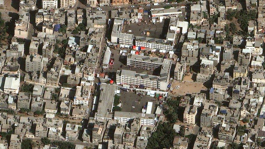 Personas refugiadas en una escuela ciudad de Gaza.