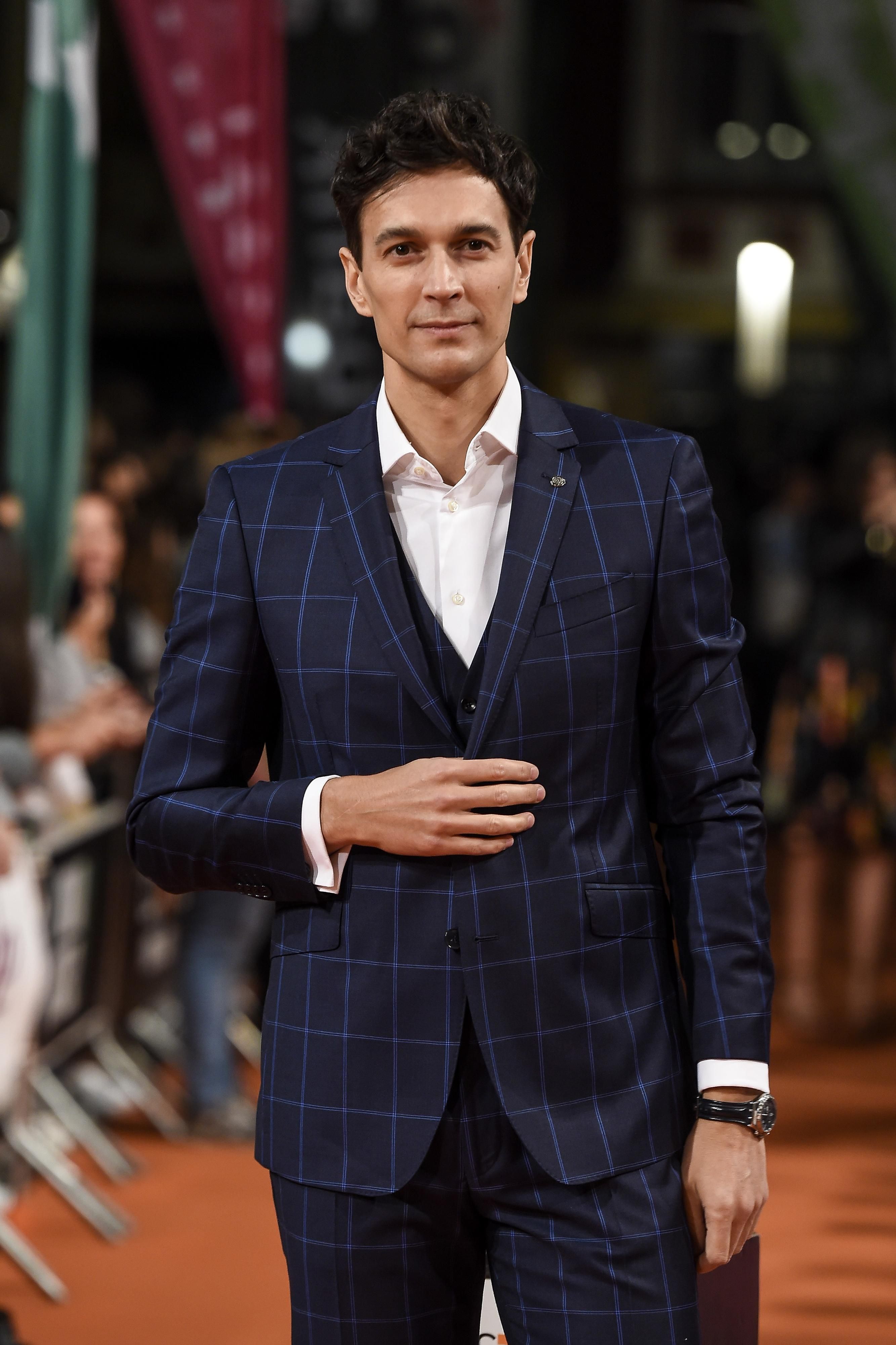 Cristóbal Suárez durante la presentación de Tiempos de Guerra en el FesTVal de Vitoria