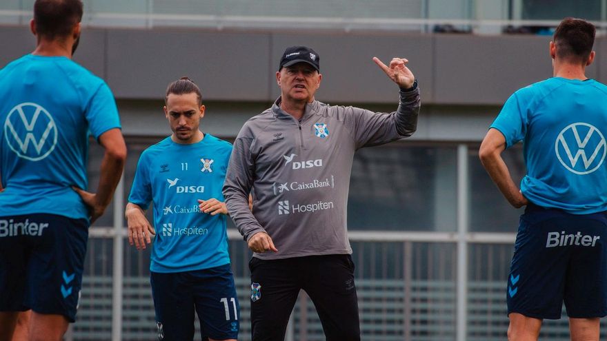 Mel tira para Granada de ocho canteranos, tres de ellos juveniles