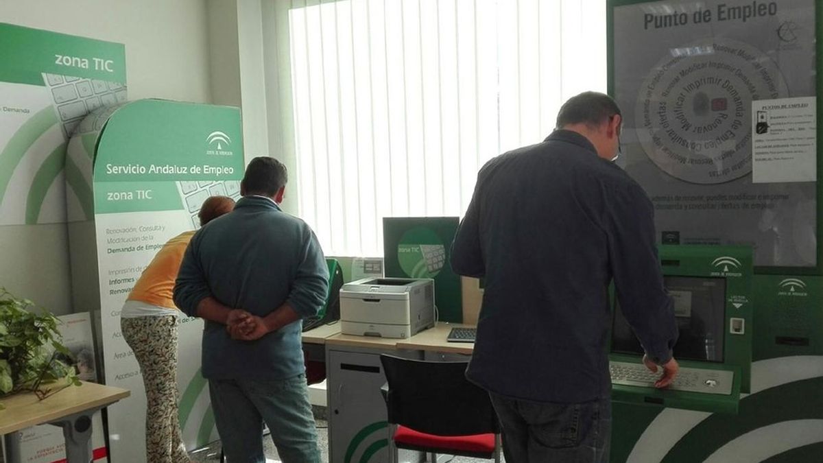 Andalucía cierra 2019 con 10.833 desempleados menos tras liderar la bajada del paro en diciembre