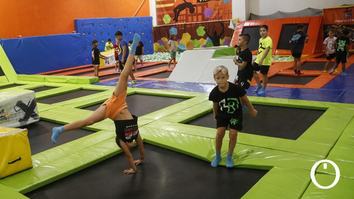 Parkour en Jumping Warrior con Álex Segura