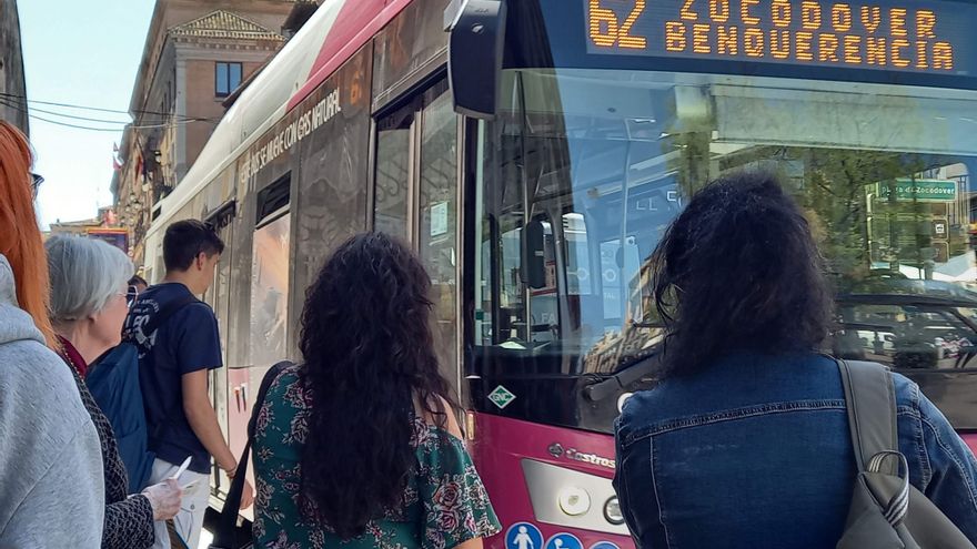 Si usas el autobús para llegar hasta la toledana plaza de Zodocover, Unauto plantea reducir o desviar el servicio