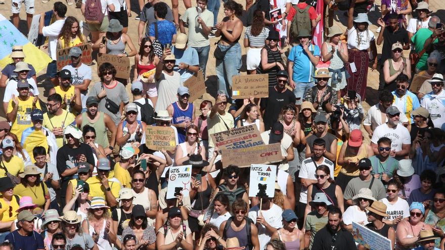 La ciudadanía de Gran Canaria plantea al Cabildo reformular el modelo turístico limitando la expansión de hoteles