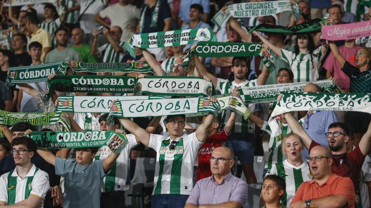 Grada Blanquiverde del Córdoba CF - UD Almería