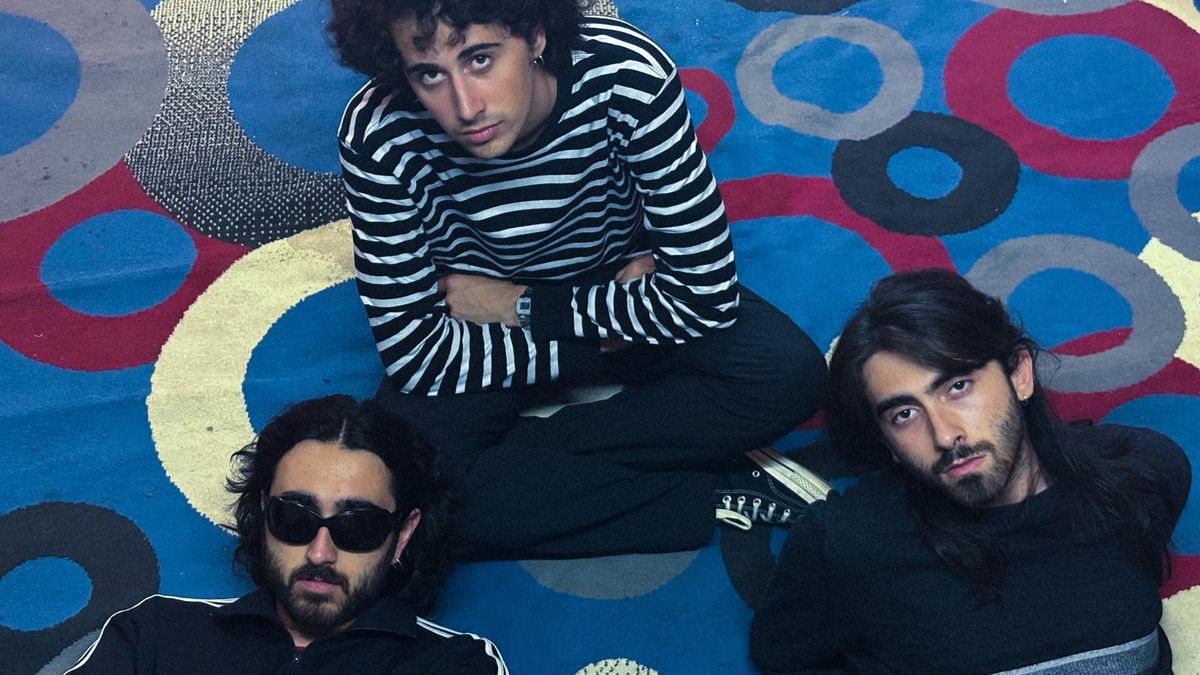 'Nuevos vicios' cierra gira en el Palau Alameda de València y prepara el lanzamiento de su primer LP