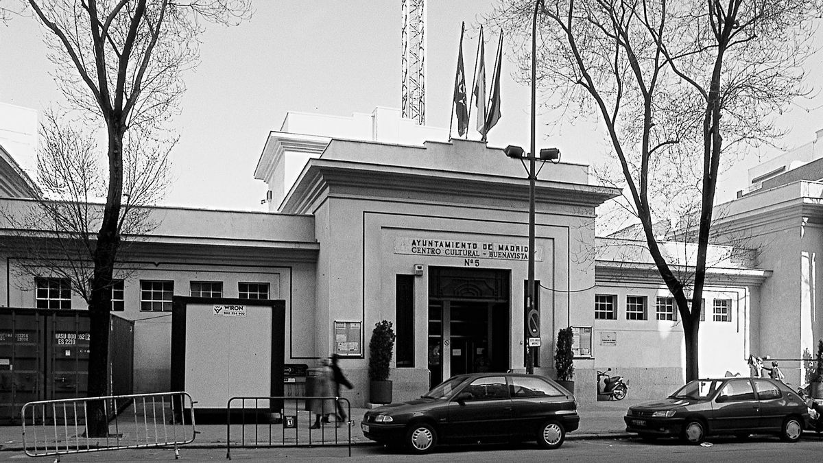 Centro Cultural Buenavista, en el edificio de la antigua casa de baños de la Avenida de los toreros