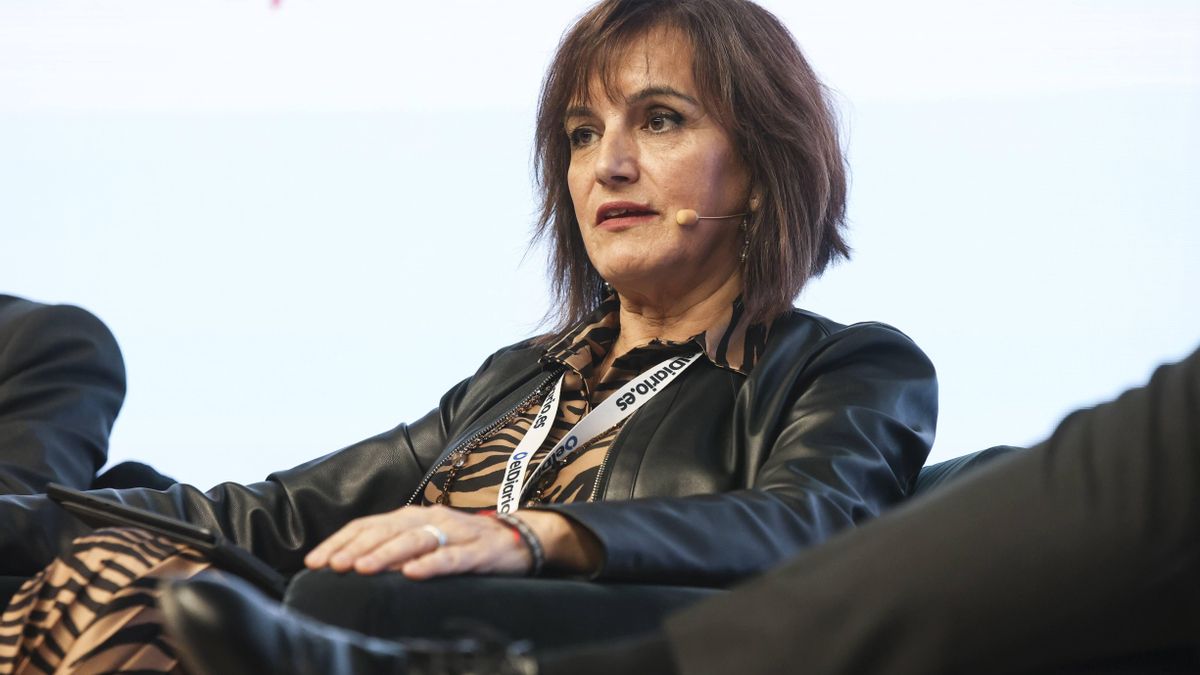 Isabel Maestre, vocal de la junta directiva del Colegio Oficial de Ingenieros Aeronáuticos de España (COIAE) y subdirectora de Prospectiva e Innovación de SENASA