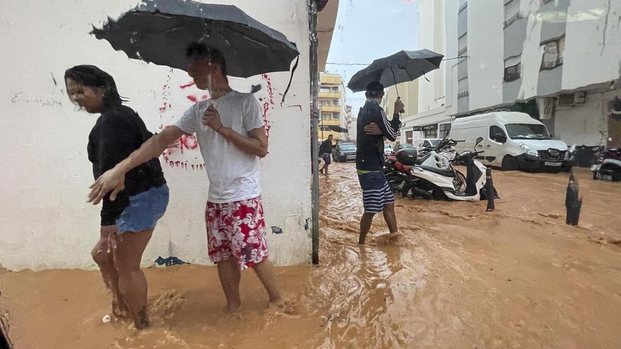 Las fuertes lluvias en Ibiza y Formentera provocan inundaciones, derrumbes y rescates