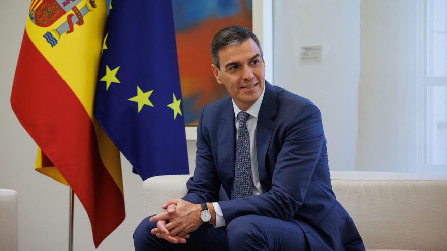 El presidente del Gobierno, Pedro Sánchez, en el Complejo de la Moncloa, a 13 de junio de 2024, en Madrid (España). Mario Draghi se encuentra en España para recibir el Premio Europeo Carlos V el próximo viernes, día 14 de junio, en el Monasterio de San Je