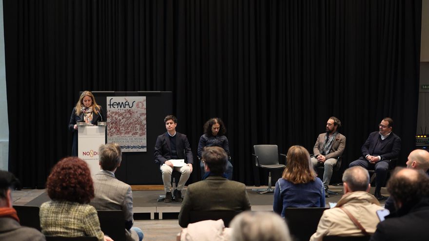 La delegada de Turismo y Cultura, Angie Moreno, en la presentación de Femás en la Real Fábrica de Artillería.