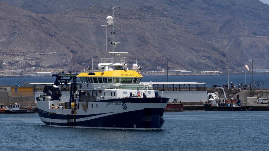 La Guardia Civil mantiene el "ánimo" de encontrar indicios sobre Anna antes de la marcha del Ángeles Alvariño de Tenerife