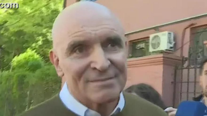José Luis Espert votó en Beccar.