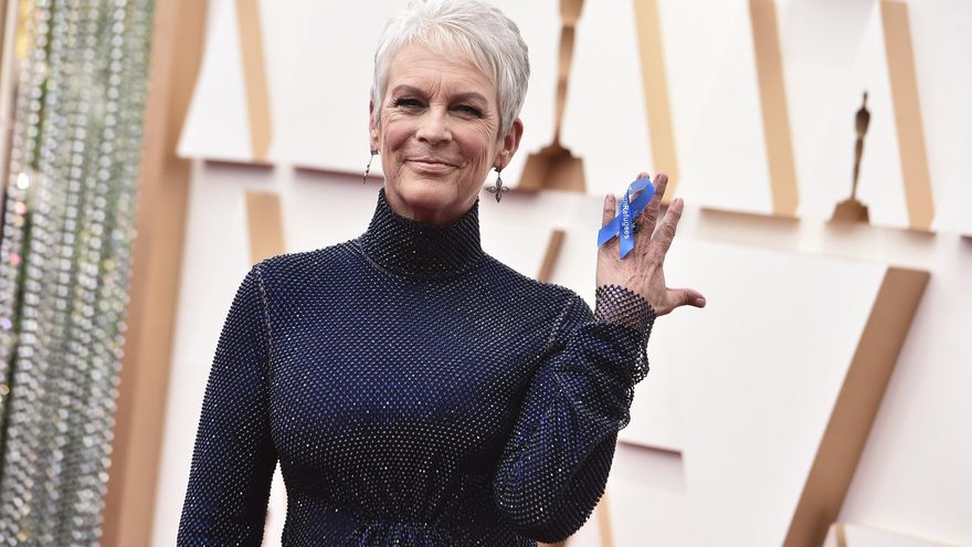 Jamie Lee Curtis, con el lazo en apoyo a la ciudadanía de Ucrania